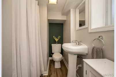 8834 Pine Avenue, Brentwood, MO 63144 - Photo 22