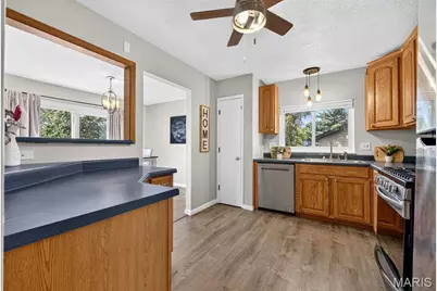 42 Bridgeport Drive, Saint Charles, MO 63304 - Photo 6
