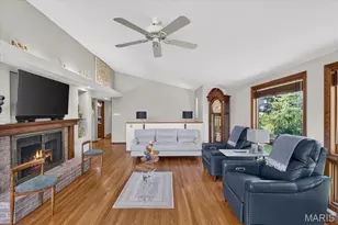 11728 Claychester Dr, Des Peres, MO 63131 - Photo 10
