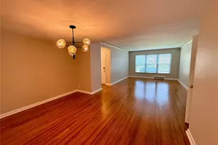 8722 Delmar Blvd, University City, MO 63124 - Photo 10
