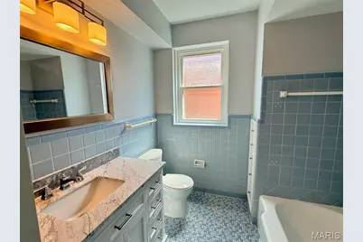 8722 Delmar Boulevard #1E, University City, MO 63124 - Photo 16