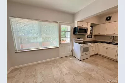 8722 Delmar Boulevard #1E, University City, MO 63124 - Photo 8