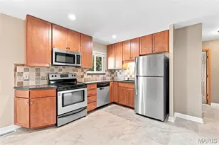 2002 Janiculum Dr, Fenton, MO 63026 - Photo 4