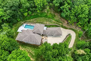 19256 St Albans Forest Ln, Wildwood, MO 63038 - Photo 40