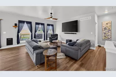 22707 Danison Drive, Warrenton, MO 63383 - Photo 10