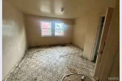 3716 Oregon Avenue, Saint Louis, MO 63118 - Photo 2