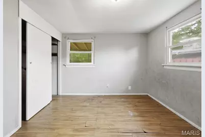 8443 Engler Avenue, Saint Louis, MO 63114 - Photo 8