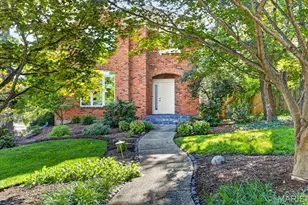 366 W Point Ct, Saint Louis, MO 63130 - Photo 2