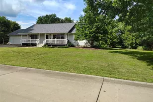 1020 Judy Ln, Troy, MO 63379 - Photo 2