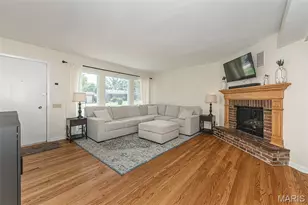9327 Ewers Dr, Crestwood, MO 63126 - Photo 4