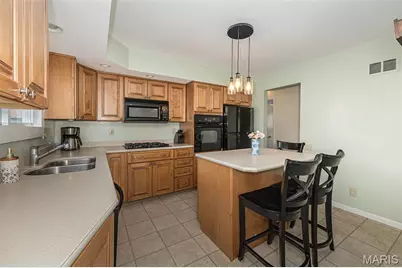 9327 Ewers Drive, Crestwood, MO 63126 - Photo 8