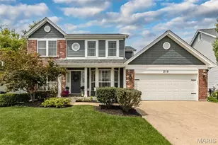 219 Cheval Square Dr, Chesterfield, MO 63005 - Photo 1