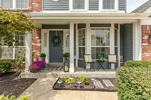 219 Cheval Square Dr, Chesterfield, MO 63005 - Photo 2