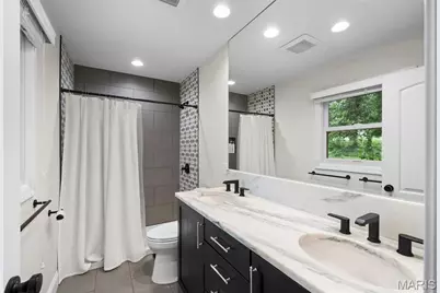 406 Magna Carta Drive, Creve Coeur, MO 63141 - Photo 22