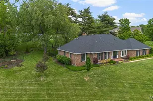 406 Magna Carta Dr, Creve Coeur, MO 63141 - Photo 34