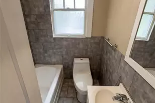 423 Fork Dr, Saint Louis, MO 63137 - Photo 12
