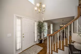 15706 Heathercroft Dr, Chesterfield, MO 63017 - Photo 8