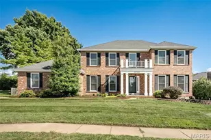 15706 Heathercroft Dr, Chesterfield, MO 63017 - Photo 1