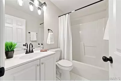 12179 Rule Place Lane, Maryland Heights, MO 63043 - Photo 24