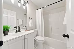 12179 Rule Pl Ln, Maryland Heights, MO 63043 - Photo 24