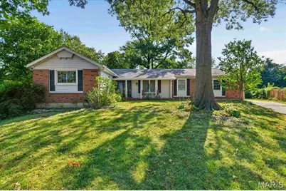2952 New Castle Drive, Florissant, MO 63033 - Photo 1