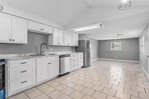 301 9th St, Park Hills, MO 63601 - Photo 8