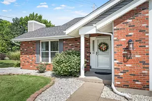 1 Oak Valley Dr, Saint Peters, MO 63376 - Photo 2