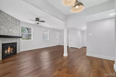 8816 Eager Road, Brentwood, MO 63144 - Photo 10