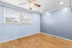 1520 Bredell Ave, Saint Louis, MO 63117 - Photo 2