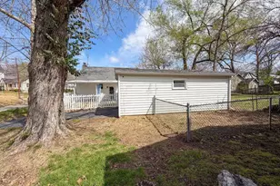 2601 Rockford Ave, Rock Hill, MO 63144 - Photo 22