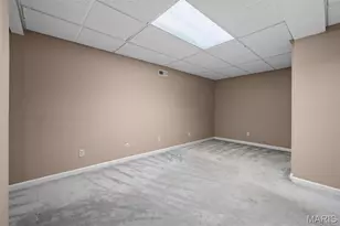 3035 Arrowhead Point Dr, Saint Louis, MO 63129 - Photo 30