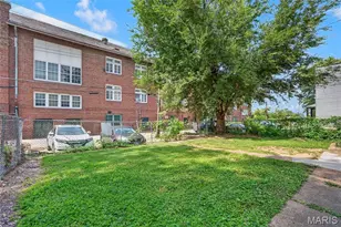 2037 Maury Ave, Saint Louis, MO 63110 - Photo 8