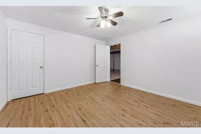 215 Old Chesapeake Drive, Wentzville, MO 63385 - Photo 34