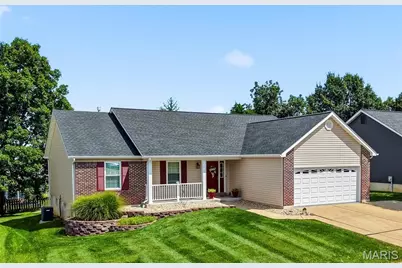 215 Old Chesapeake Drive, Wentzville, MO 63385 - Photo 2