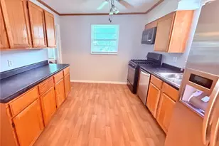 80 Florissant Park Dr, Florissant, MO 63031 - Photo 4