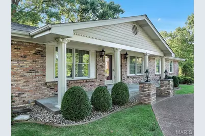 1949 Roth Drive, Saint Louis, MO 63131 - Photo 2