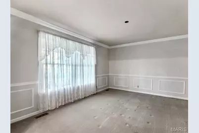 1949 Roth Drive, Saint Louis, MO 63131 - Photo 14