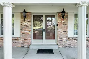 1949 Roth Dr, Saint Louis, MO 63131 - Photo 48