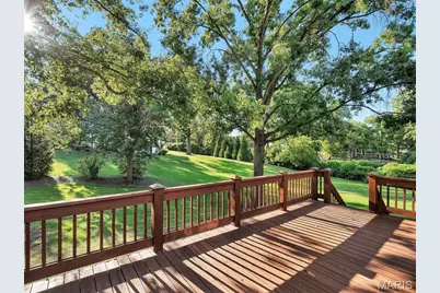 1949 Roth Drive, Saint Louis, MO 63131 - Photo 38