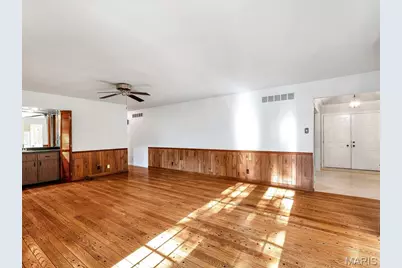 1949 Roth Drive, Saint Louis, MO 63131 - Photo 6