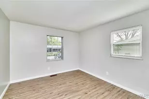 1436 Cove Ln, Saint Louis, MO 63138 - Photo 18