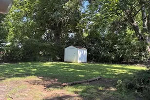 4522 Country Ln, Saint Ann, MO 63074 - Photo 4