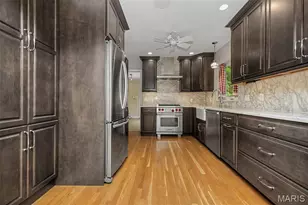 200 Tanglewood Dr, Ladue, MO 63124 - Photo 10