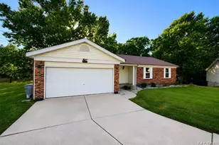 21 White Chapel, O'Fallon, MO 63368 - Photo 1