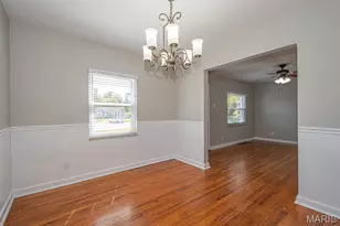 9251 Southview Ln, Saint Louis, MO 63123 - Photo 12
