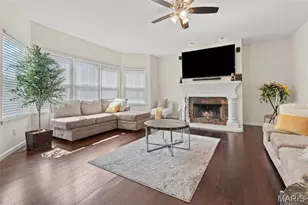 1625 Emerald Creek Dr, Florissant, MO 63031 - Photo 2