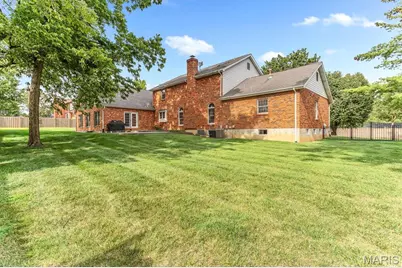 8831 Gladlea Drive, Sunset Hills, MO 63127 - Photo 70