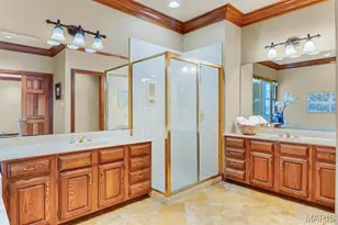 8831 Gladlea Dr, Sunset Hills, MO 63127 - Photo 36