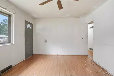 210 Connolly Drive, Saint Louis, MO 63135 - Photo 2