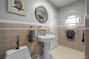 7006 Christopher Dr, Oakville, MO 63129 - Photo 28